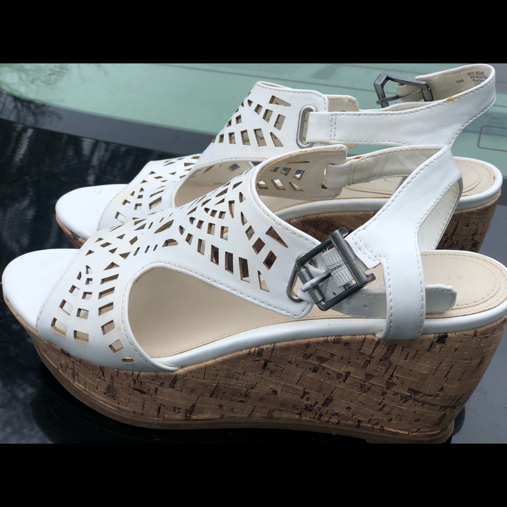 studio paolo Women’s White Leather Cork Sandals